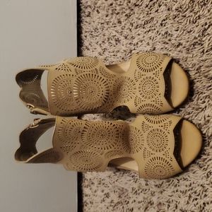 Francesca's pattern summer heel size 8m